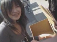 「時間ないんで..」急いでるはずが賞金と聞いて街中で懸命にシコシコ！手コキ発射
