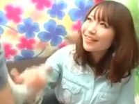 「もう無理です..」のはずが断れずにじゅぶじゅぶして笑顔でシコシコする素人女性