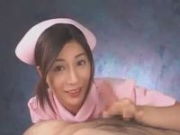 勃起チ〇ポを握る看護婦「出さないと体に毒ですよ！」がむしゃら手コキで発射【鈴木杏里】
