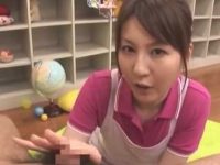 お尻を触った生徒をお仕置き手コキ「イクとき言わなきゃダメだよ！」言わずに発射【辰巳ゆい】