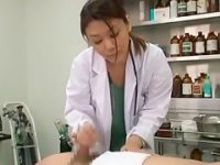 肛門を触診され勃起する患者「射精しましょうね！」隠す手をどかして優しくシゴく女医