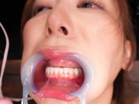 ヨガインストラクター 喉奥エクササイズ 足立友梨