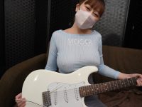 ギター◯◯コスが流行ってたのでザーメンをぶっかけ！（ロシアクォーターみずき）