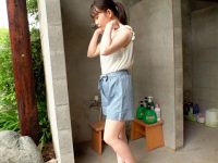 美白美少女の連れ子とイタズラ温泉旅行