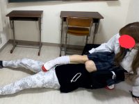 X女王様がクラスメイトだとこうなります…公開電気アンマ○刑