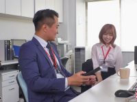 【人体操作ができる不思議なリモコンでエッチな事やりたい放題！】（1）生意気妹とイチャラブSEX（2）ギャル同僚を彼氏の近くでNTR！！（3）ファミレスで見つけた好みの美人さんに種付けSEX！！【妄想エロマン♯ひのり＆有村さん＆ひとみ】