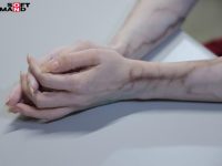 社会に溶け込むサキュバス親子 ザーメン中毒症状と本気で向き合い、生活する母と娘