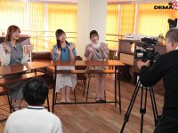 【部屋結界】 ～おはようございます！僕だけの淫乱テレビ番組へ イヒ！～ 高学歴・高収入・高飛車な女子アナ達が 生放送でマ○コ曝け出すバカ女に成り下がり！